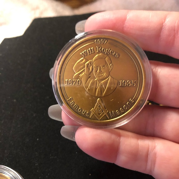 Vintage Freemasonry Masonic tie tack lapel pin coin bundle - Picture 9 of 12